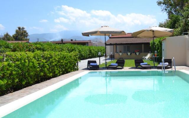 villa graziosa con piscina privata