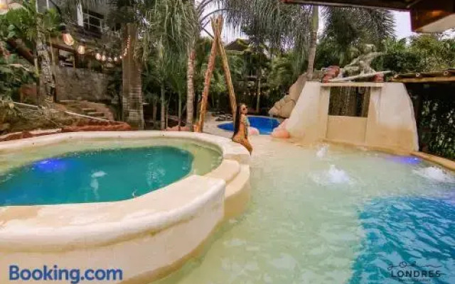 ME Hotel in Montañita Estates