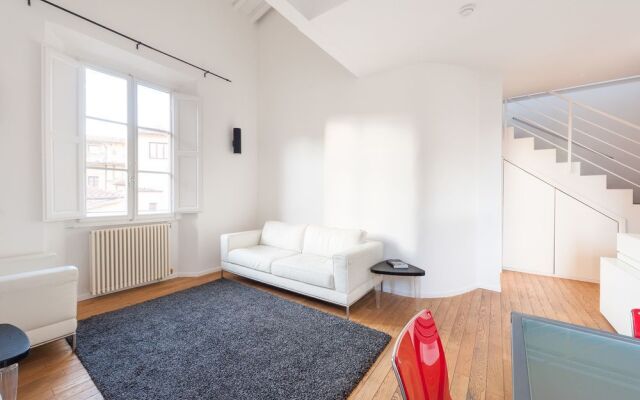 Short-let Florence Apartment Parione