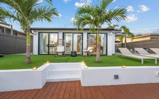 Waterfront Duplex Tropical Oasis
