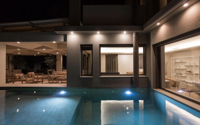 Elaia Luxury Suites
