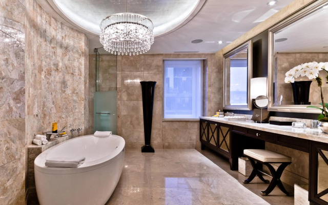 The Ritz-Carlton, Montréal