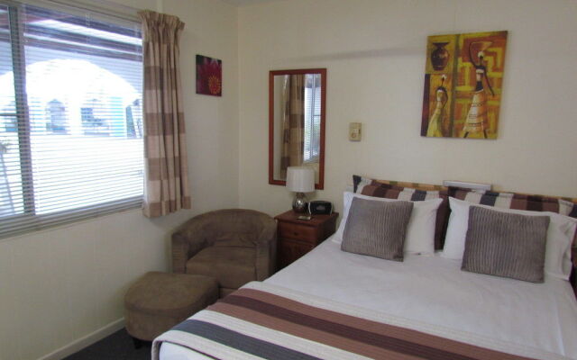 Ayr Max Motel