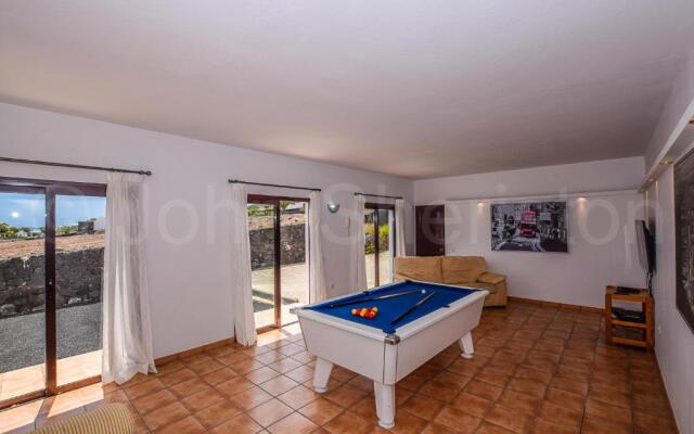 Villa Montana - LH113 By Villas Now Ltd