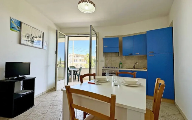 App Lungolago 3 Places Near the Beach