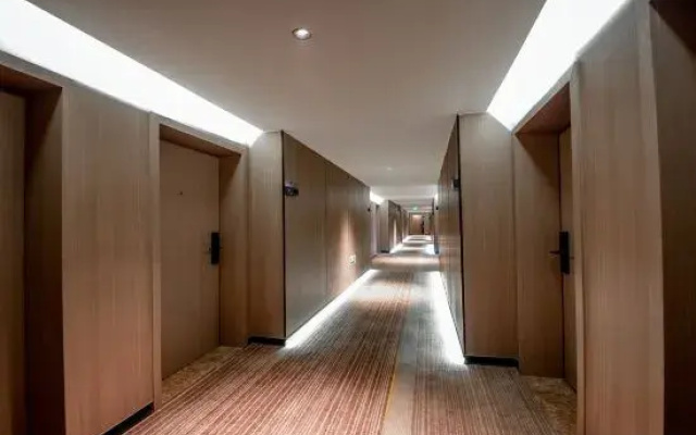 Wassim Hotel (Chengdu Happy Valley Jinfu Subway Station)