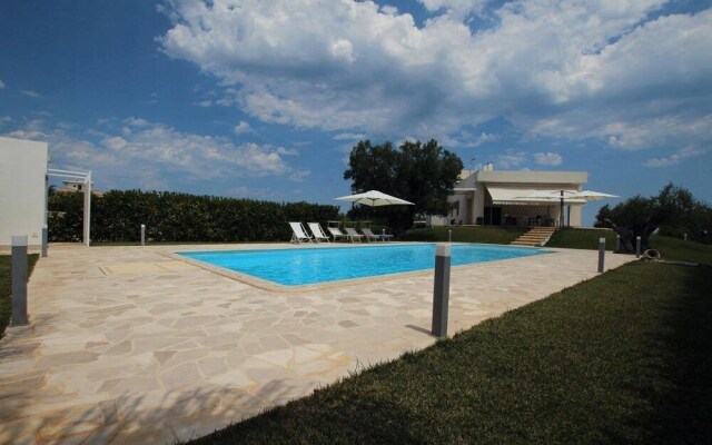 Apulia Bianca