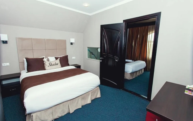 Shadow Boutique Hotel & Spa
