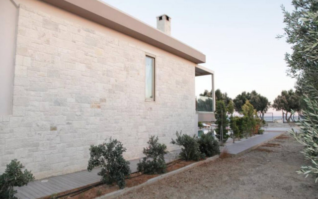 Seafront 2 bedroom villa in Ierapetra