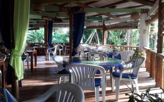 Casa de la Playa Beach Resort