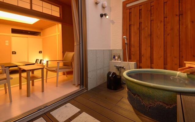 Hakone Mori no Seseragi