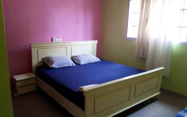 One bedroom appartement with balcony and wifi at Douala
