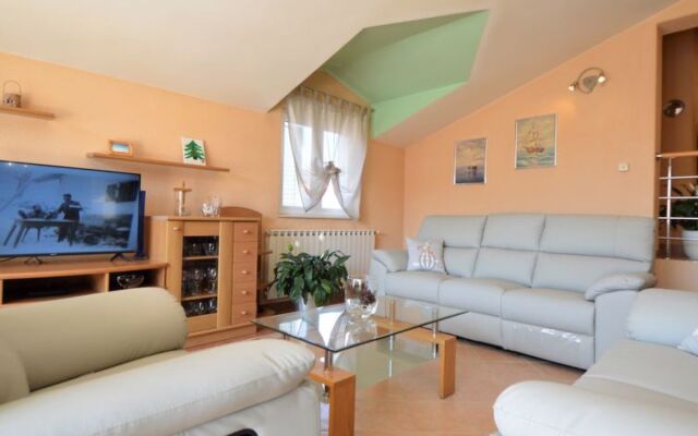 Apartment Mladen Paros 38996