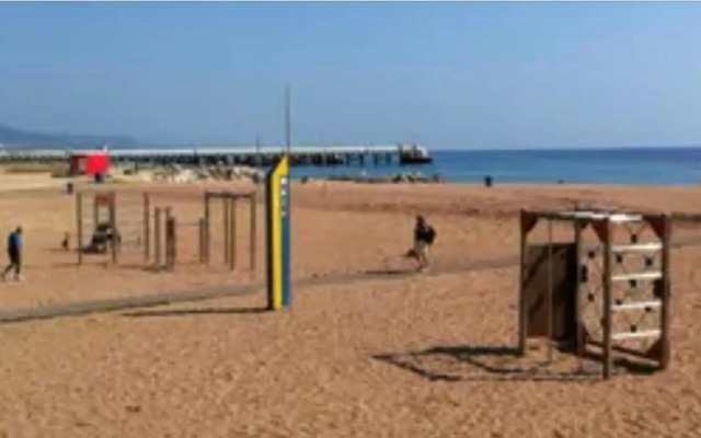 Sant Adria Beach apartment Wi-Fi Parking Free