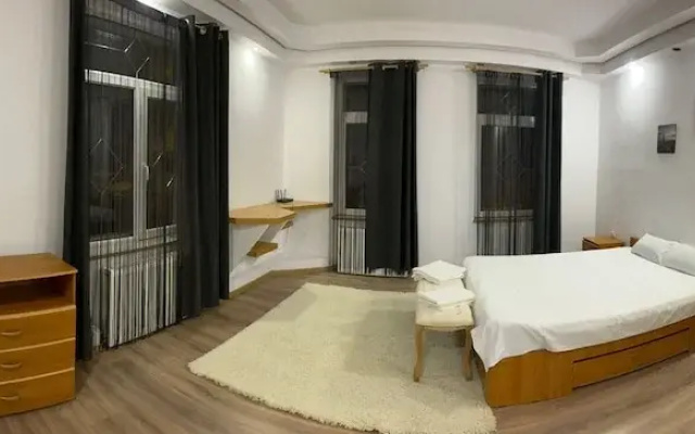Casa din Tei Brasov by BuySellRent