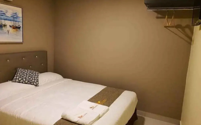 Enrich Hotel Setia Alam by uBook