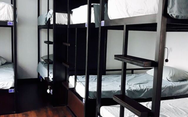Penthouse Hostel & Spa