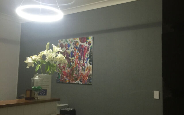 Blue Violet Motor Inn