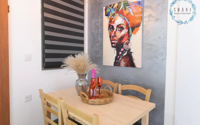 Shani House of Style