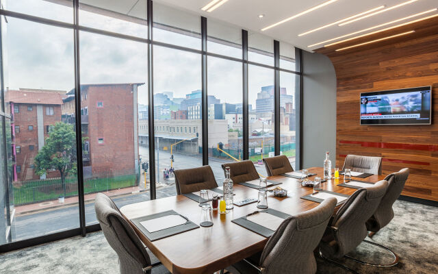 City Lodge Hotel Newtown