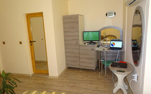 Hotel Color