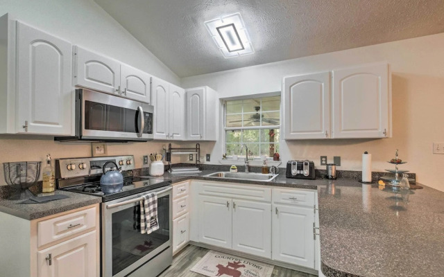 Serene Old Town Getaway Near Suwannee River!