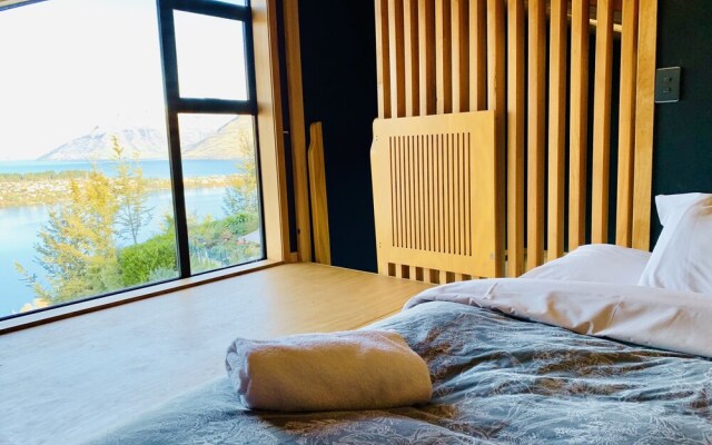 Award Winning Architecturally Designed Pad
