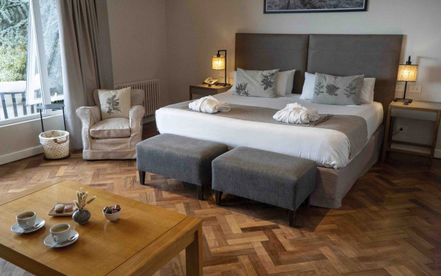 La Cascada Casa Patagónica by DON