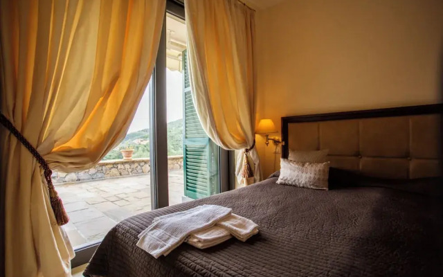 Mira-mare Apartments & Suites