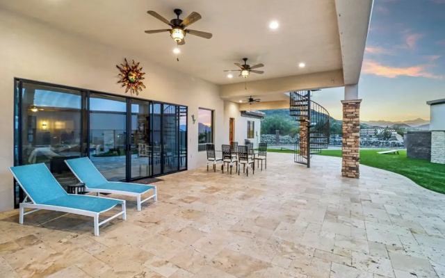 Pool & Spa: Pet-friendly Mansion in Phoenix!