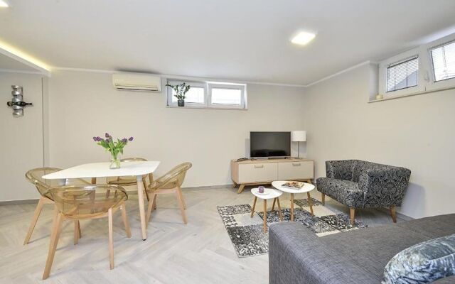 Apartment Karla Jedan