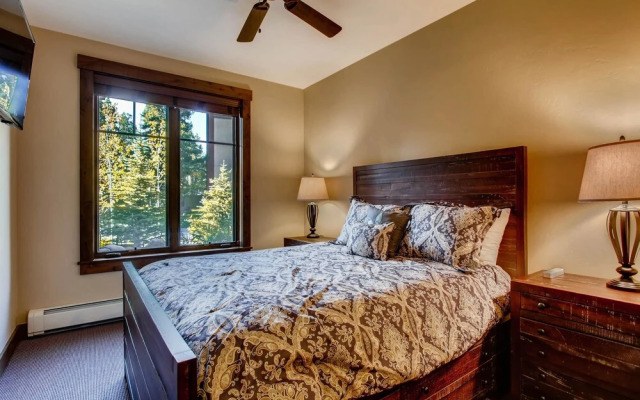 Water House On Main Street #6106