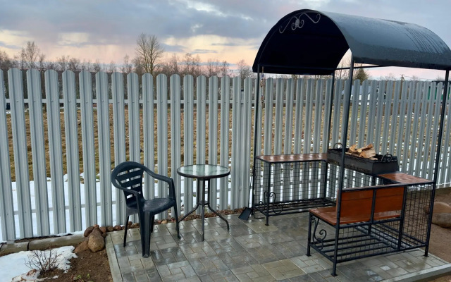 Дом у Мичуринского озера