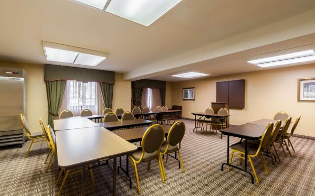 Red Roof Inn & Suites Chestertown