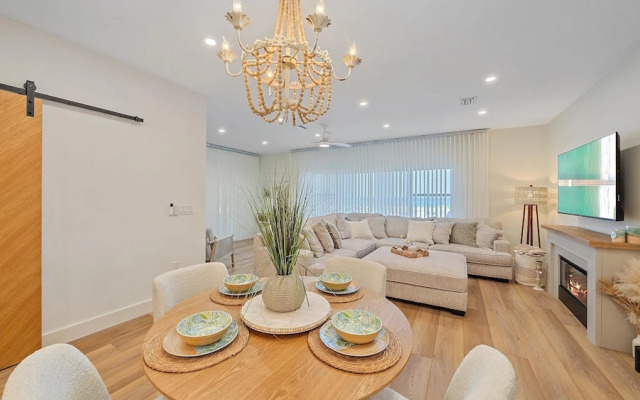 The Beach House 2 Bedroom Condo