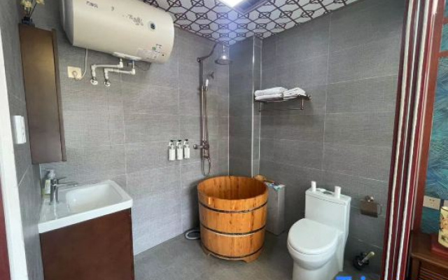 Xiaolou Tingyu Inn – Bathroom – Tangshan