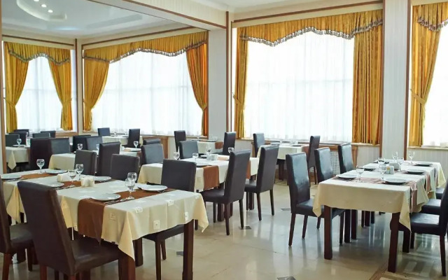 Grand Nakhchivan Hotel