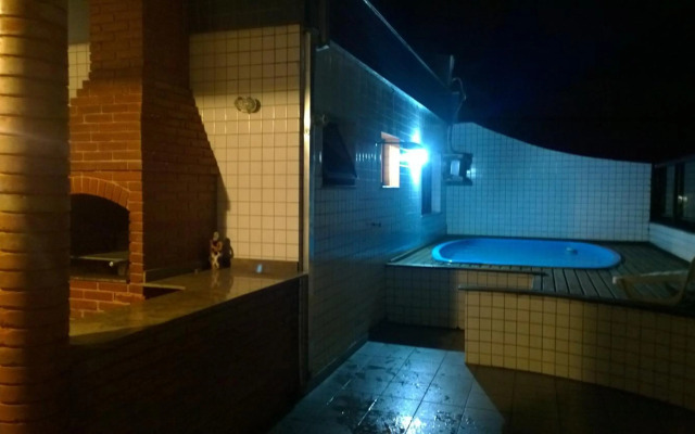 Apto Ubatuba Praia Grande - 4 quartos - piscina privativa