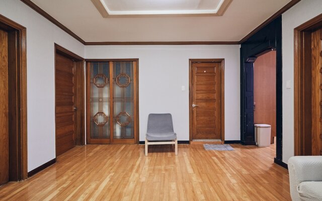 MYEONGDONG 100SQ3BDR FULL Villa