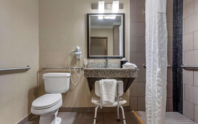 Comfort Inn & Suites Butler