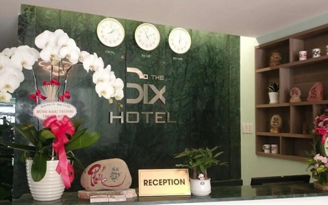 The Six Hotel