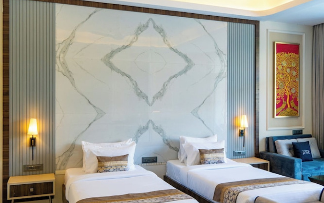 Mountain Creek 7BHK Villa by ELIVAAS