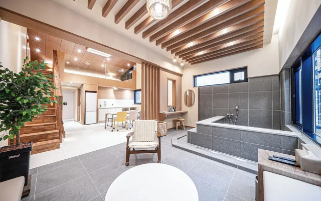 Hound Hotel Daegu Seongseo