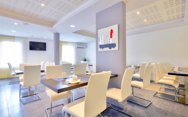 Kyriad Saint Chely d'Apcher - Aire de la Lozère