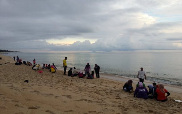 Pandan Laut Beach Resort