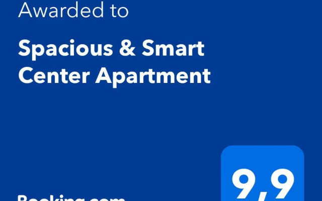 Spacious & Smart Center Apartment