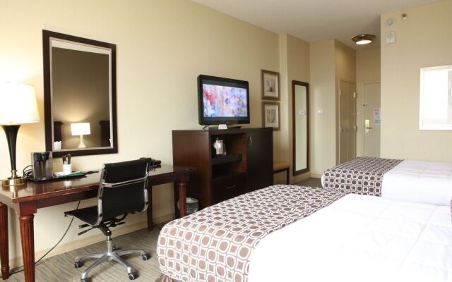 Ramada Plaza Cincinnati Sharonville