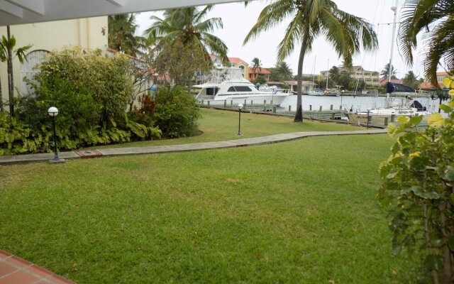 Bay View #7 Is A 2-bed, 3.5-bath Waterfront Townhouse In A Gated Community. 2 Bedroom Townhouse