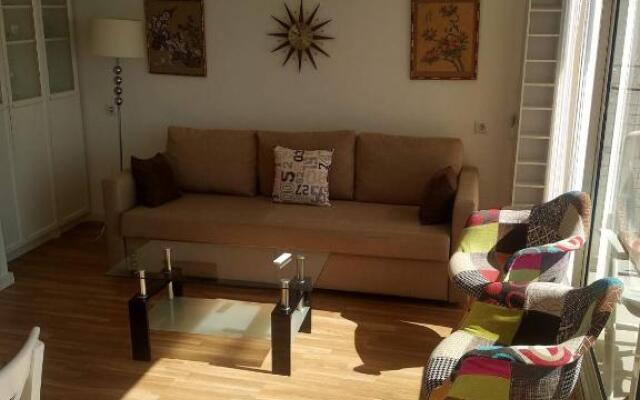 Skol 923A by Completely Marbella