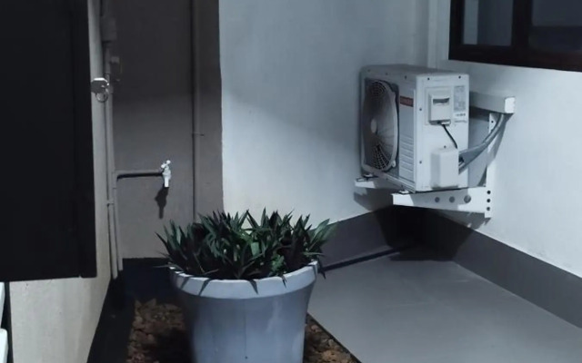 D & D Richmond by DEE DEE